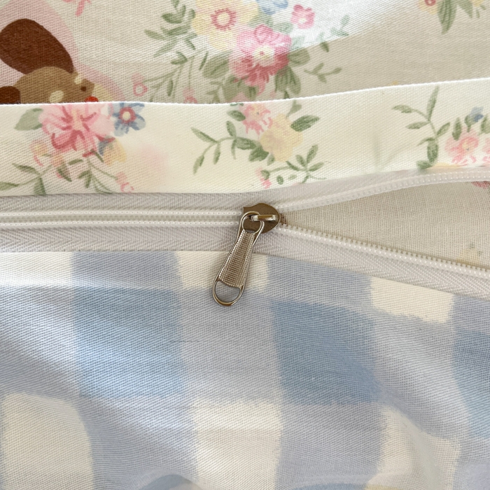 91家纺网 家纺一手货源 找家纺 莱通家纺 2025新款12868学生宿舍三件套 花田小狗