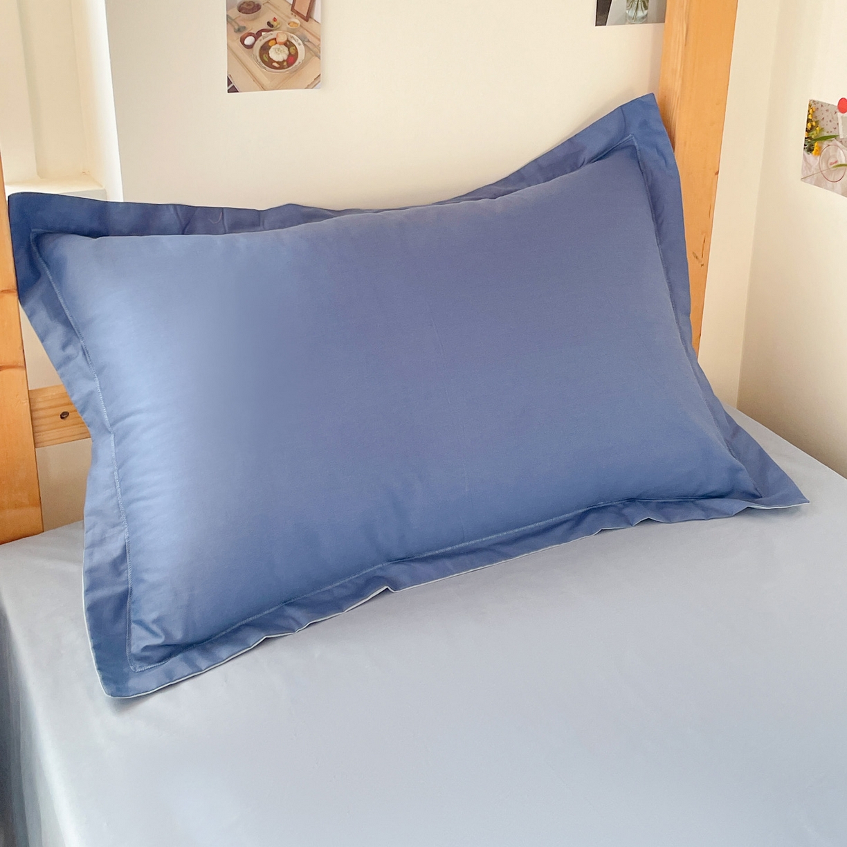 91家纺网 家纺一手货源 找家纺 恩泽家纺 2025新款全棉双拼学生宿舍三件套 藏青+月白兰