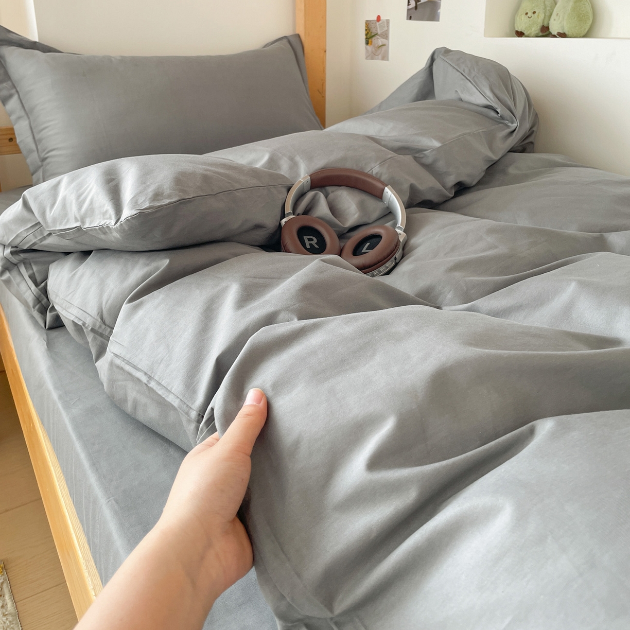 91家纺网 家纺一手货源 找家纺 恩泽家纺 2025新款全棉双拼学生宿舍三件套 深灰色