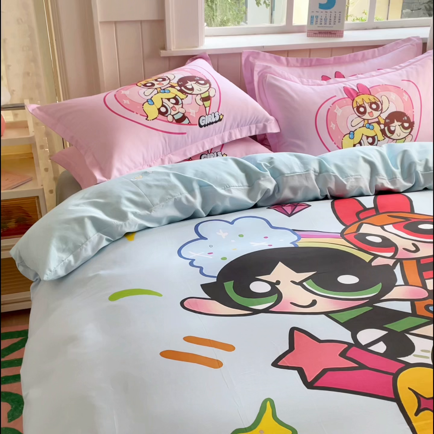 91家纺网 家纺一手货源 找家纺 浩诚 2025新款全棉纯棉大版卡通四件套 欢乐女侠