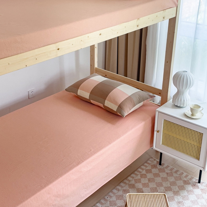 91家纺网 家纺一手货源 找家纺 玖弘家居 2025新款全棉纯棉色织水洗棉学生宿舍三件套四件套上下铺三件套 粉大格