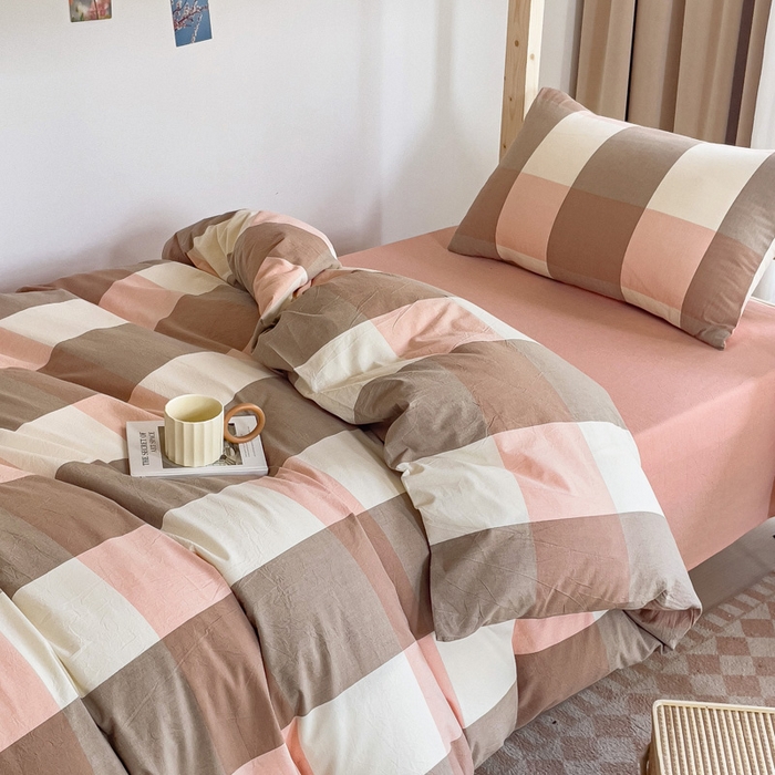 91家纺网 家纺一手货源 找家纺 玖弘家居 2025新款全棉纯棉色织水洗棉学生宿舍三件套四件套上下铺三件套 粉大格