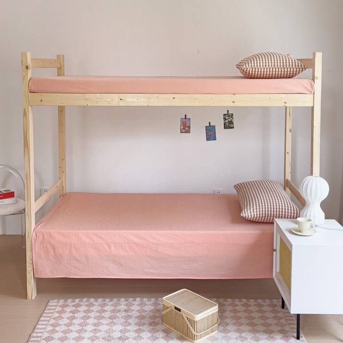 91家纺网 家纺一手货源 找家纺 玖弘家居 2025新款全棉纯棉色织水洗棉学生宿舍三件套四件套上下铺三件套 粉小格