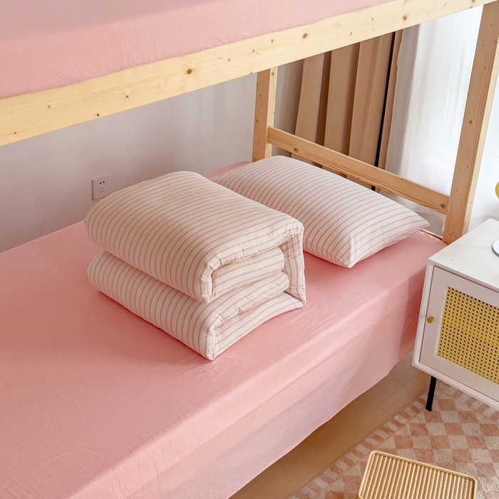 91家纺网 家纺一手货源 找家纺 玖弘家居 2025新款全棉纯棉色织水洗棉学生宿舍三件套四件套上下铺三件套 果粉条