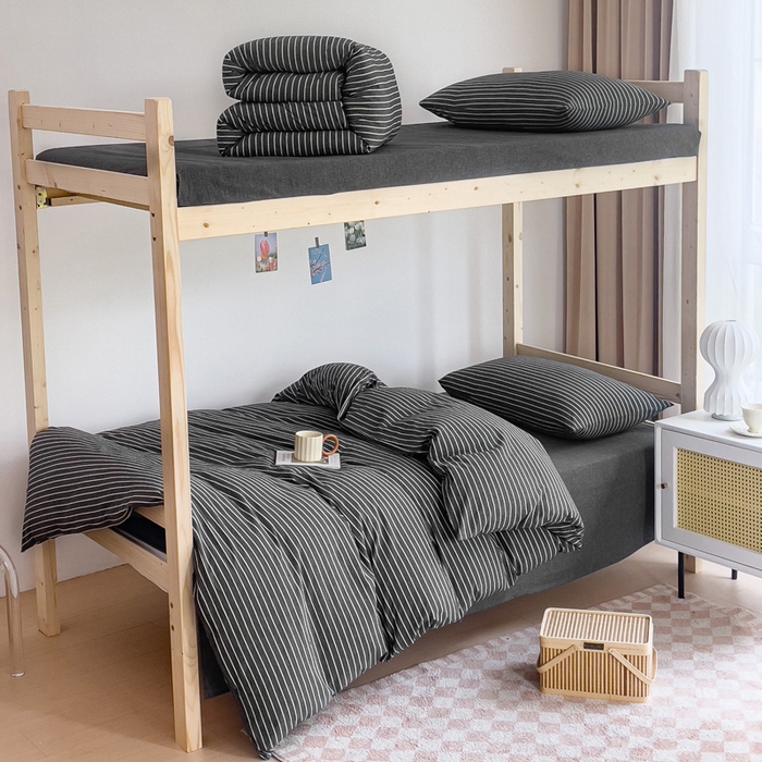 91家纺网 家纺一手货源 找家纺 玖弘家居 2025新款全棉纯棉色织水洗棉学生宿舍三件套四件套上下铺三件套 灰细条