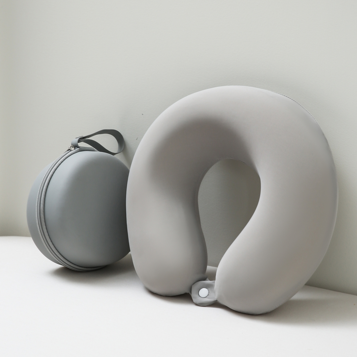 91家纺网 家纺一手货源 找家纺 天之悦家纺 2025新款凉感冰丝U型枕大头护颈枕枕头枕芯      岩石灰 29x30cm单枕/只