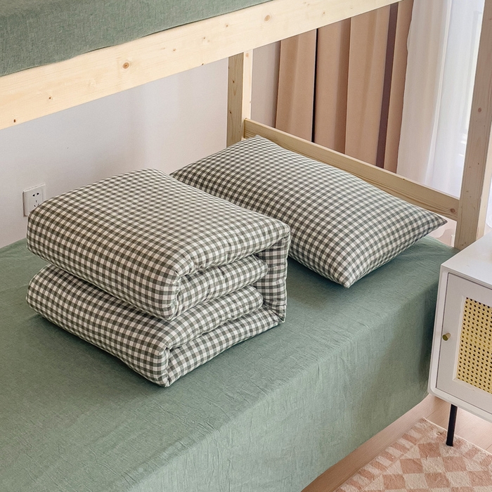 91家纺网 家纺一手货源 找家纺 玖弘家居 2025新款全棉纯棉色织水洗棉学生宿舍三件套四件套上下铺三件套 绿小格