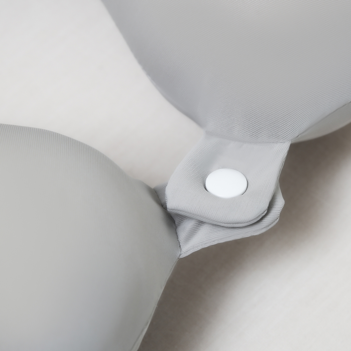 91家纺网 家纺一手货源 找家纺 天之悦家纺 2025新款凉感冰丝U型枕大头护颈枕枕头枕芯      岩石灰 29x30cm单枕/只（礼盒装）