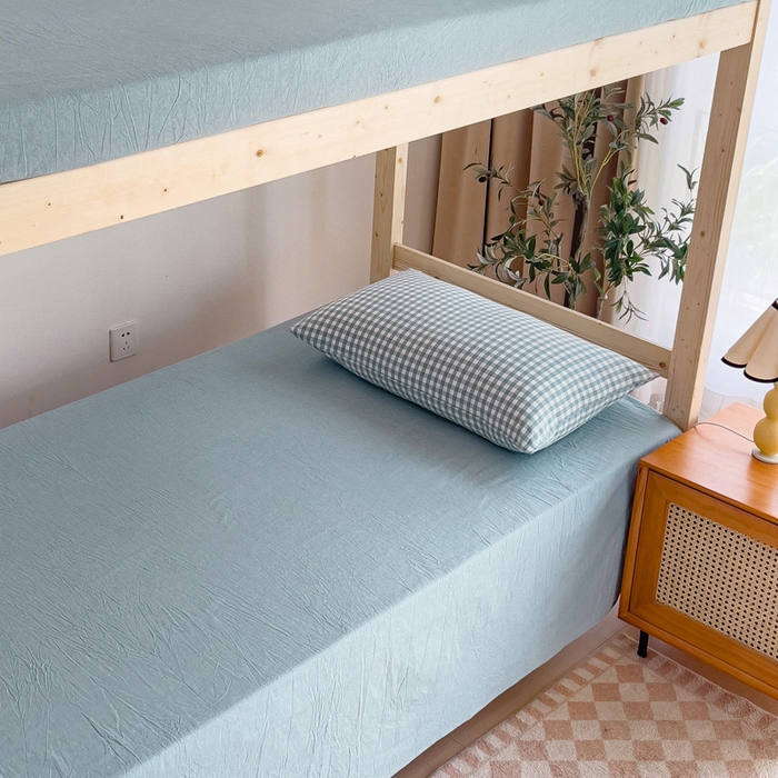 91家纺网 家纺一手货源 找家纺 玖弘家居 2025新款全棉纯棉色织水洗棉学生宿舍三件套四件套上下铺三件套 浅蓝小格