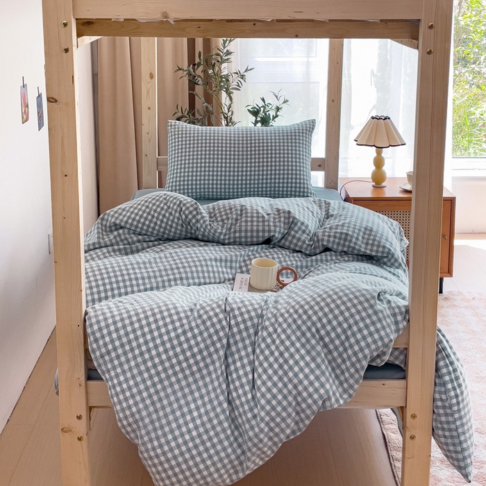 91家纺网 家纺一手货源 找家纺 玖弘家居 2025新款全棉纯棉色织水洗棉学生宿舍三件套四件套上下铺三件套 浅蓝小格