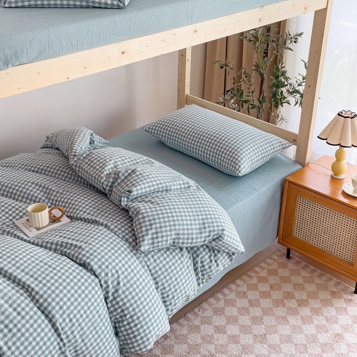 91家纺网 家纺一手货源 找家纺 玖弘家居 2025新款全棉纯棉色织水洗棉学生宿舍三件套四件套上下铺三件套 浅蓝小格