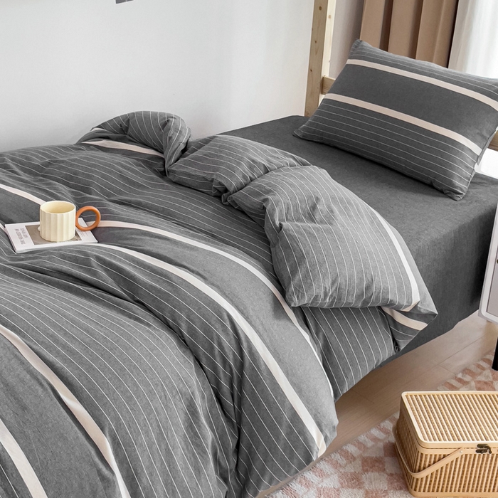 91家纺网 家纺一手货源 找家纺 玖弘家居 2025新款全棉纯棉色织水洗棉学生宿舍三件套四件套上下铺三件套 深灰条