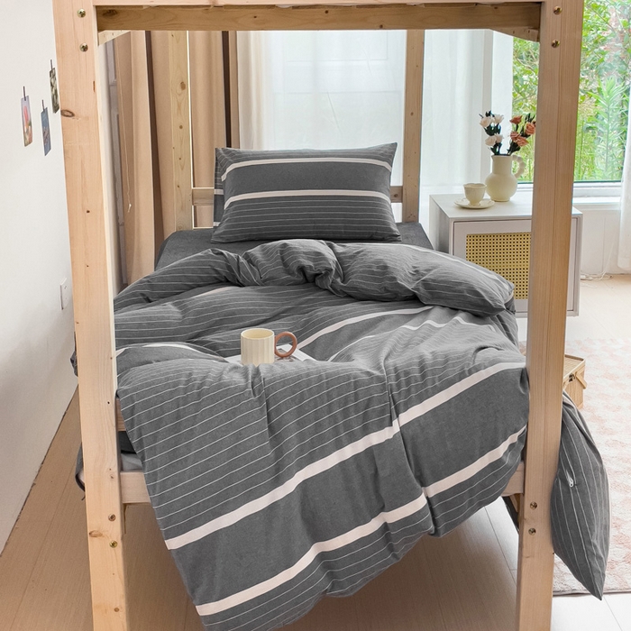 91家纺网 家纺一手货源 找家纺 玖弘家居 2025新款全棉纯棉色织水洗棉学生宿舍三件套四件套上下铺三件套 深灰条