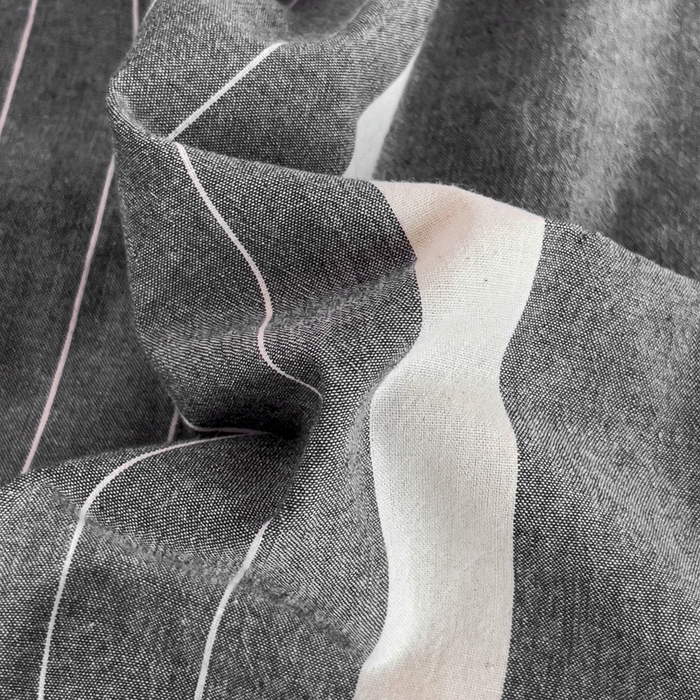 91家纺网 家纺一手货源 找家纺 玖弘家居 2025新款全棉纯棉色织水洗棉学生宿舍三件套四件套上下铺三件套 深灰条