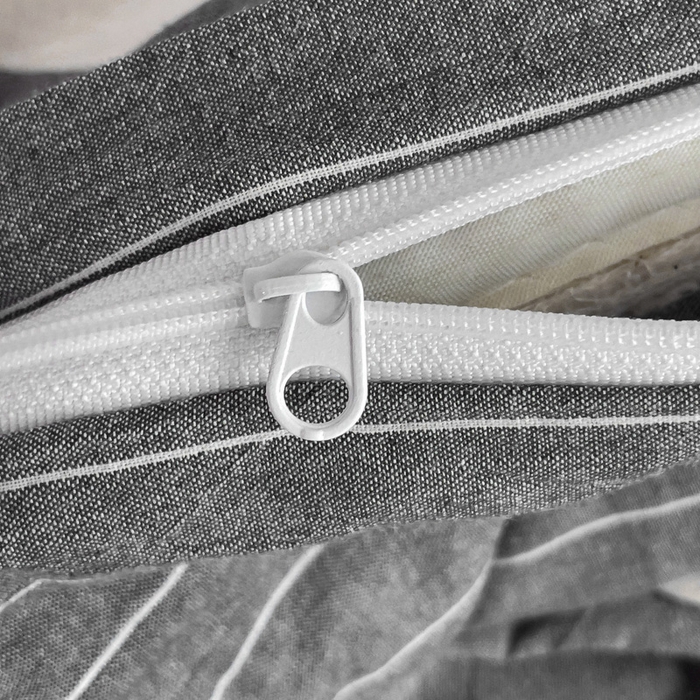 91家纺网 家纺一手货源 找家纺 玖弘家居 2025新款全棉纯棉色织水洗棉学生宿舍三件套四件套上下铺三件套 深灰条