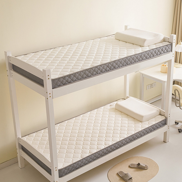 91家纺网 家纺一手货源 找家纺 亿丁点床垫 2025春夏新款牛奶丝记忆棉格子床垫 牛奶丝记忆海绵大小格子 白