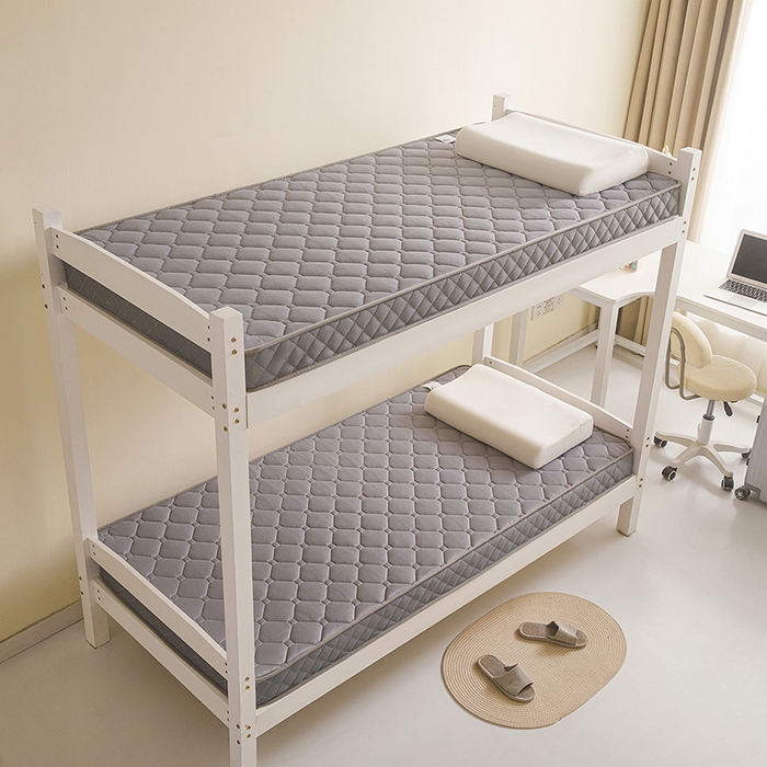 91家纺网 家纺一手货源 找家纺 亿丁点床垫 2025春夏新款牛奶丝记忆棉格子床垫 牛奶丝记忆海绵大小格子 灰