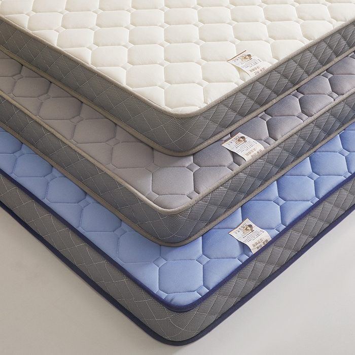 91家纺网 家纺一手货源 找家纺 亿丁点床垫 2025春夏新款牛奶丝记忆棉格子床垫 组合图仅供参考