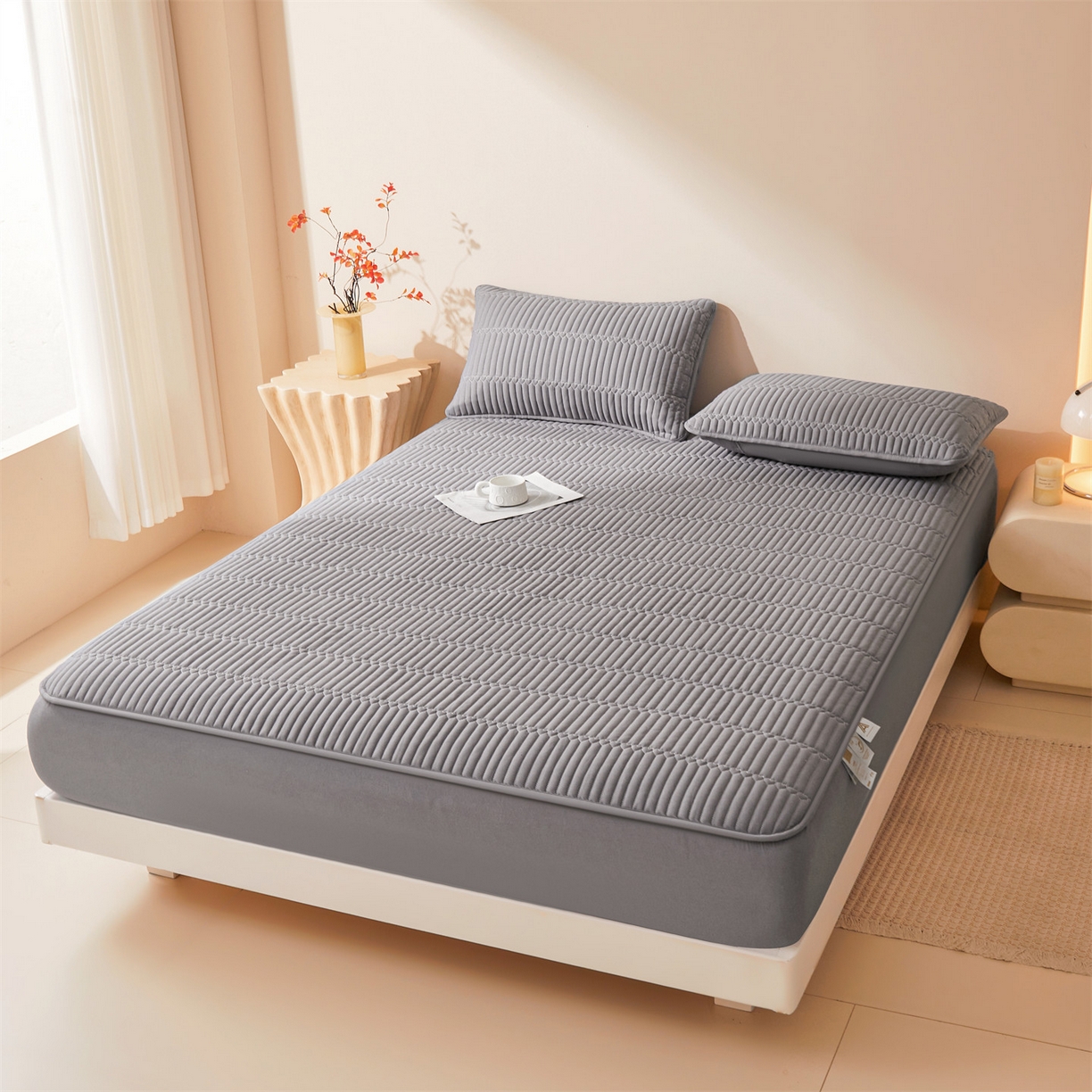 91家纺网 家纺一手货源 找家纺 雯豆家纺 2025新款简爱A类夹棉防水床笠三件套水洗棉磨毛床单保护套 简爱-深空灰