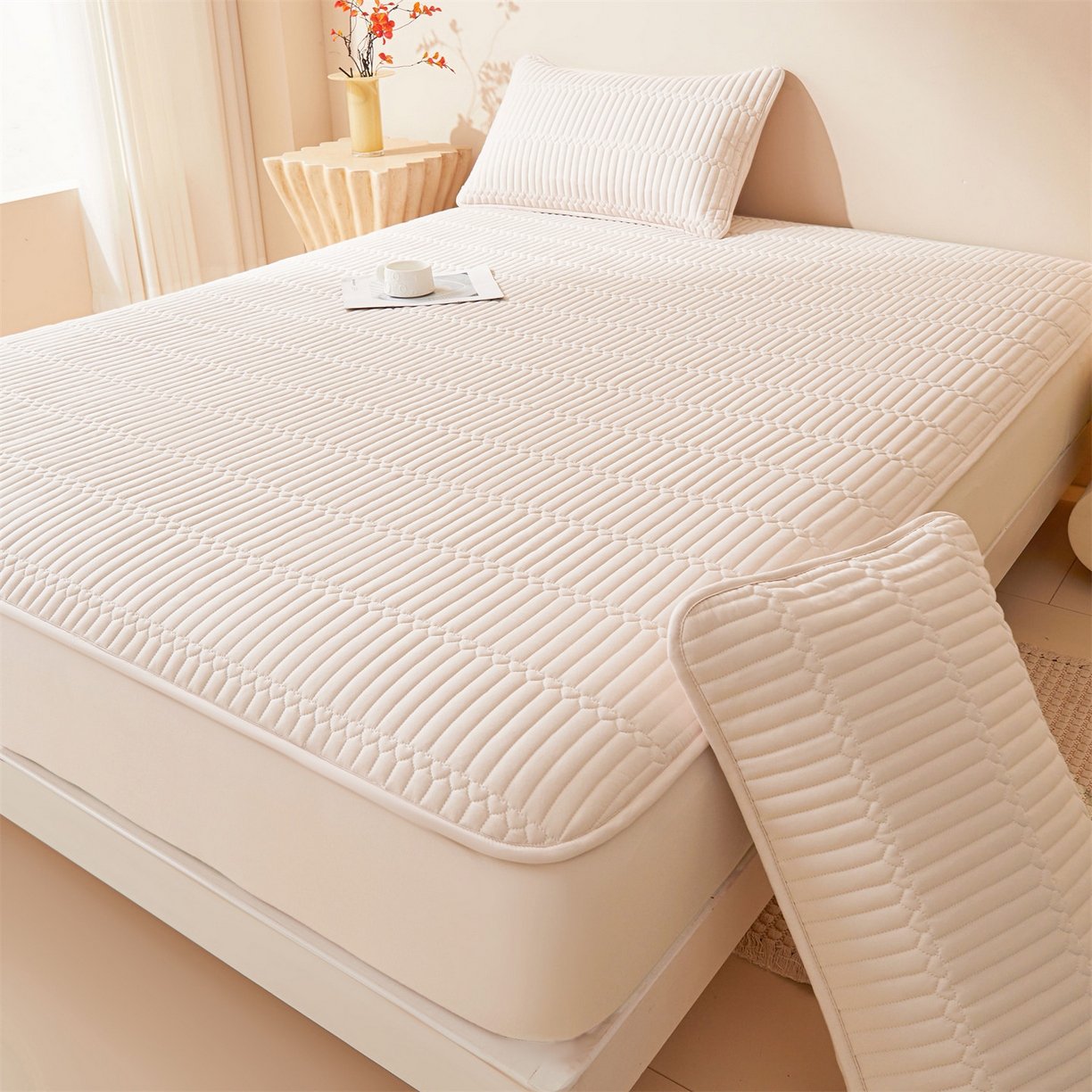 91家纺网 家纺一手货源 找家纺 雯豆家纺 2025新款简爱A类夹棉防水床笠三件套水洗棉磨毛床单保护套 简爱-奶咖