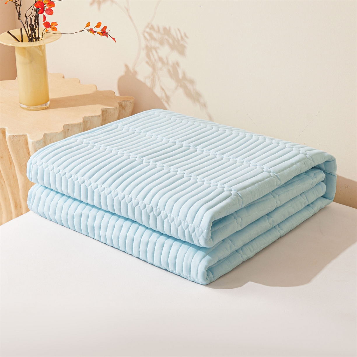 91家纺网 家纺一手货源 找家纺 雯豆家纺 2025新款简爱A类夹棉防水床笠三件套水洗棉磨毛床单保护套 简爱-淡水蓝