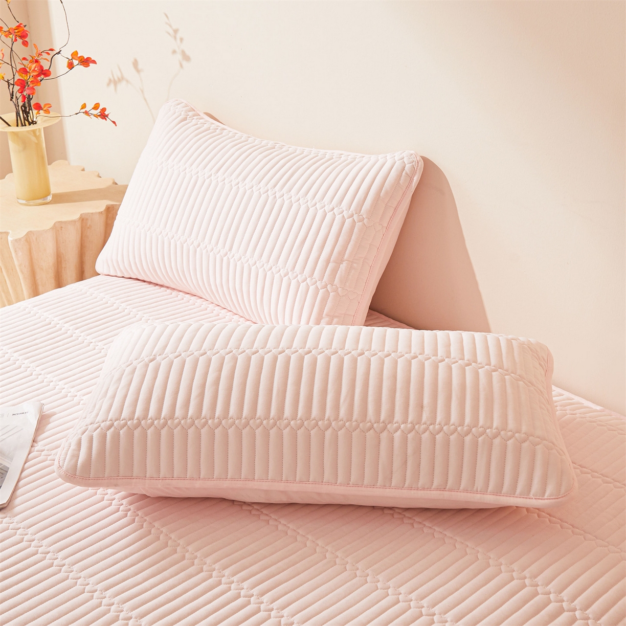 91家纺网 家纺一手货源 找家纺 雯豆家纺 2025新款简爱A类夹棉床笠三件套水洗棉磨毛床单保护套 简爱-密合粉