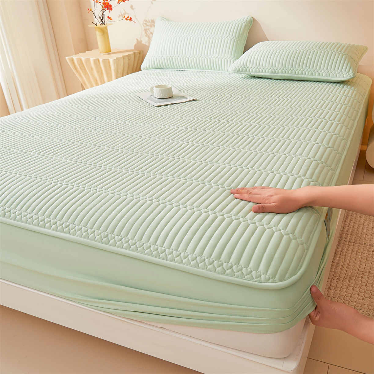 91家纺网 家纺一手货源 找家纺 雯豆家纺 2025新款简爱A类夹棉床笠三件套水洗棉磨毛床单保护套 简爱-清雅绿