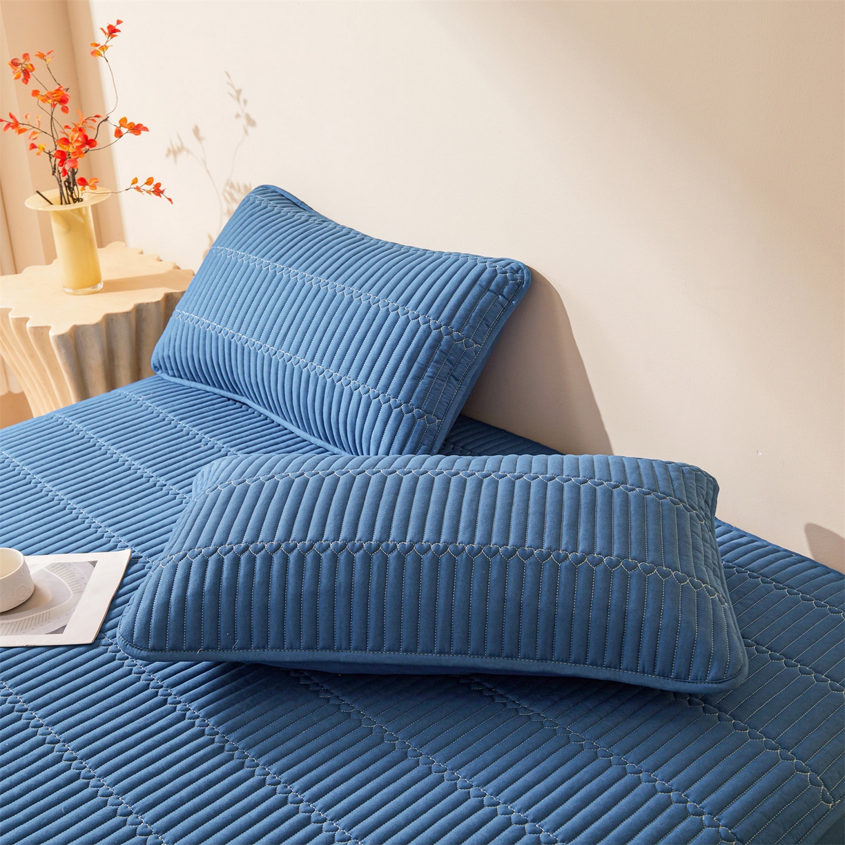 91家纺网 家纺一手货源 找家纺 雯豆家纺 2025新款简爱A类夹棉床笠三件套水洗棉磨毛床单保护套 简爱-黛蓝