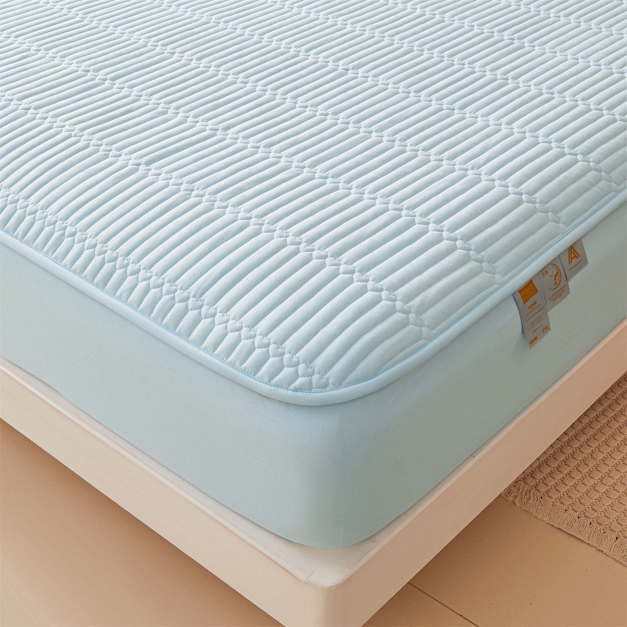 91家纺网 家纺一手货源 找家纺 雯豆家纺 2025新款简爱A类夹棉床笠三件套水洗棉磨毛床单保护套 简爱-淡水蓝