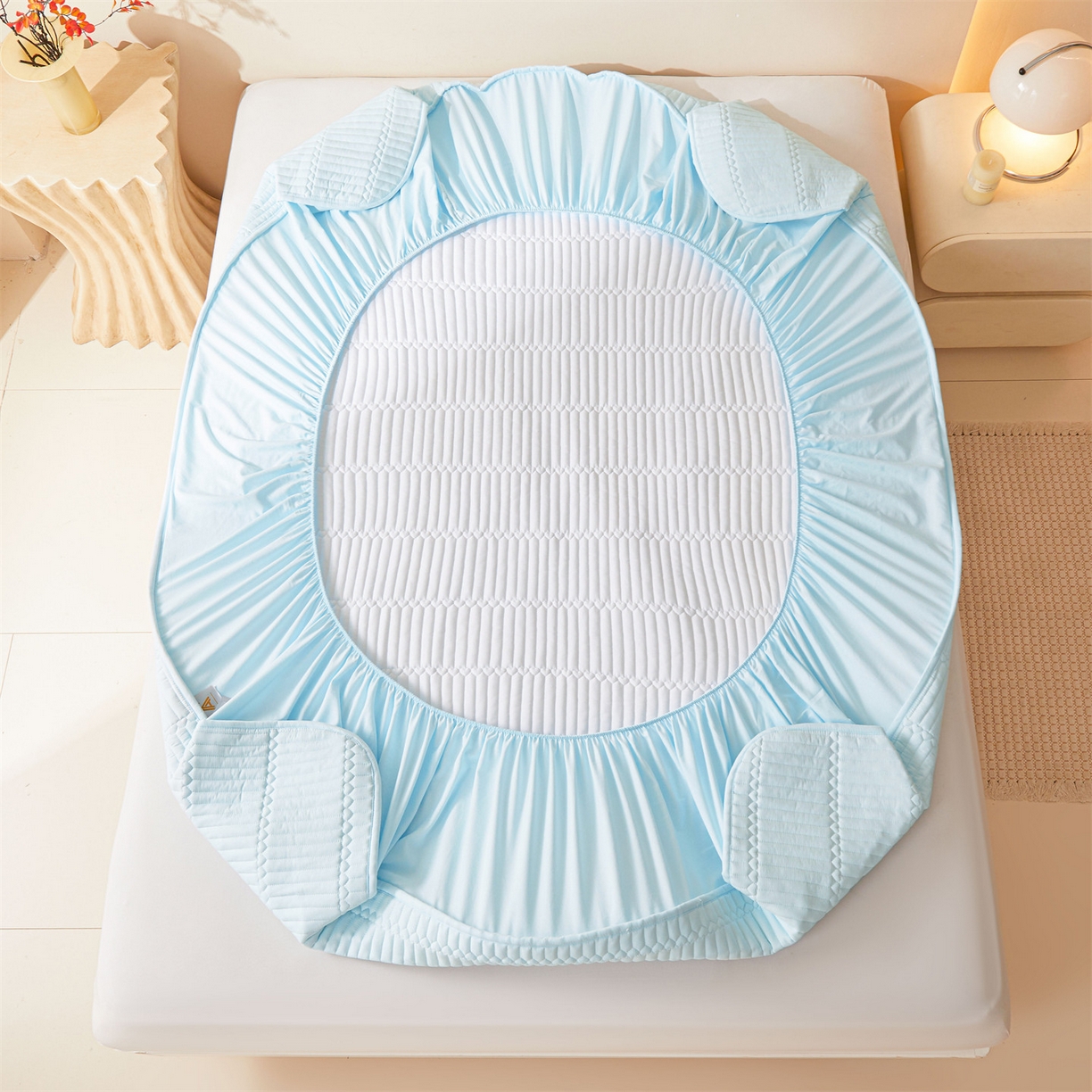 91家纺网 家纺一手货源 找家纺 雯豆家纺 2025新款简爱A类夹棉床笠三件套水洗棉磨毛床单保护套 简爱-淡水蓝