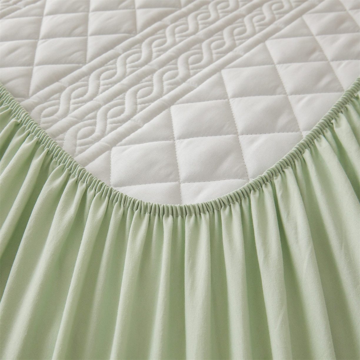 91家纺网 家纺一手货源 找家纺 雯豆家纺 2025新款简爱A类夹棉床笠三件套水洗棉磨毛床单保护套 梵可-清雅绿