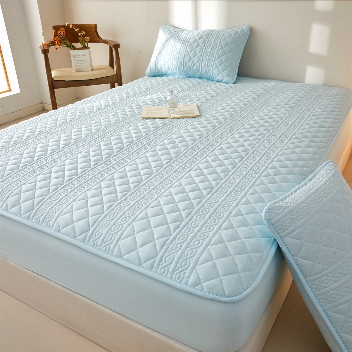 91家纺网 家纺一手货源 找家纺 雯豆家纺 2025新款简爱A类夹棉床笠三件套水洗棉磨毛床单保护套 梵可-淡水蓝