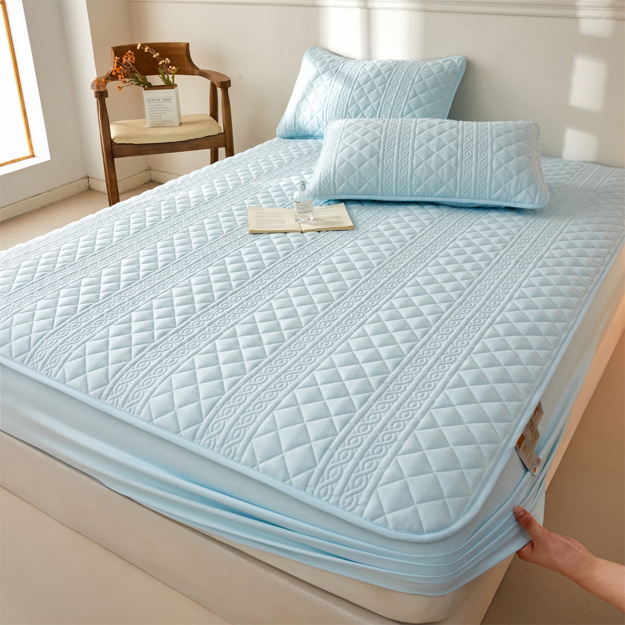 91家纺网 家纺一手货源 找家纺 雯豆家纺 2025新款简爱A类夹棉床笠三件套水洗棉磨毛床单保护套 梵可-淡水蓝