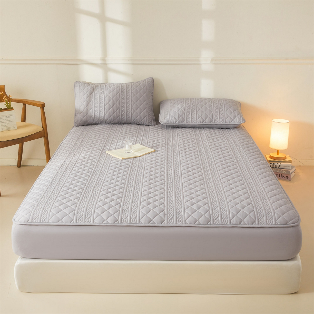 91家纺网 家纺一手货源 找家纺 雯豆家纺 2025新款简爱A类夹棉床笠三件套水洗棉磨毛床单保护套 梵可-暮云灰