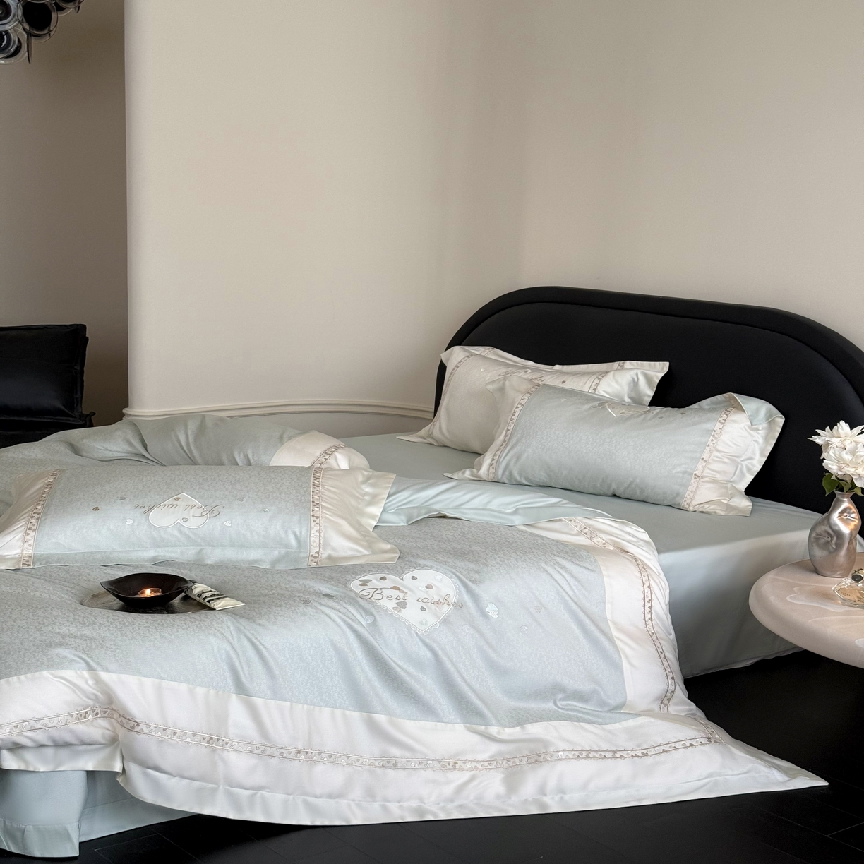 91家纺网 家纺一手货源 找家纺 MIU缪家居 2025新款100支超柔天丝棉四件套-艾琳娜 艾琳娜系列 水漾蓝