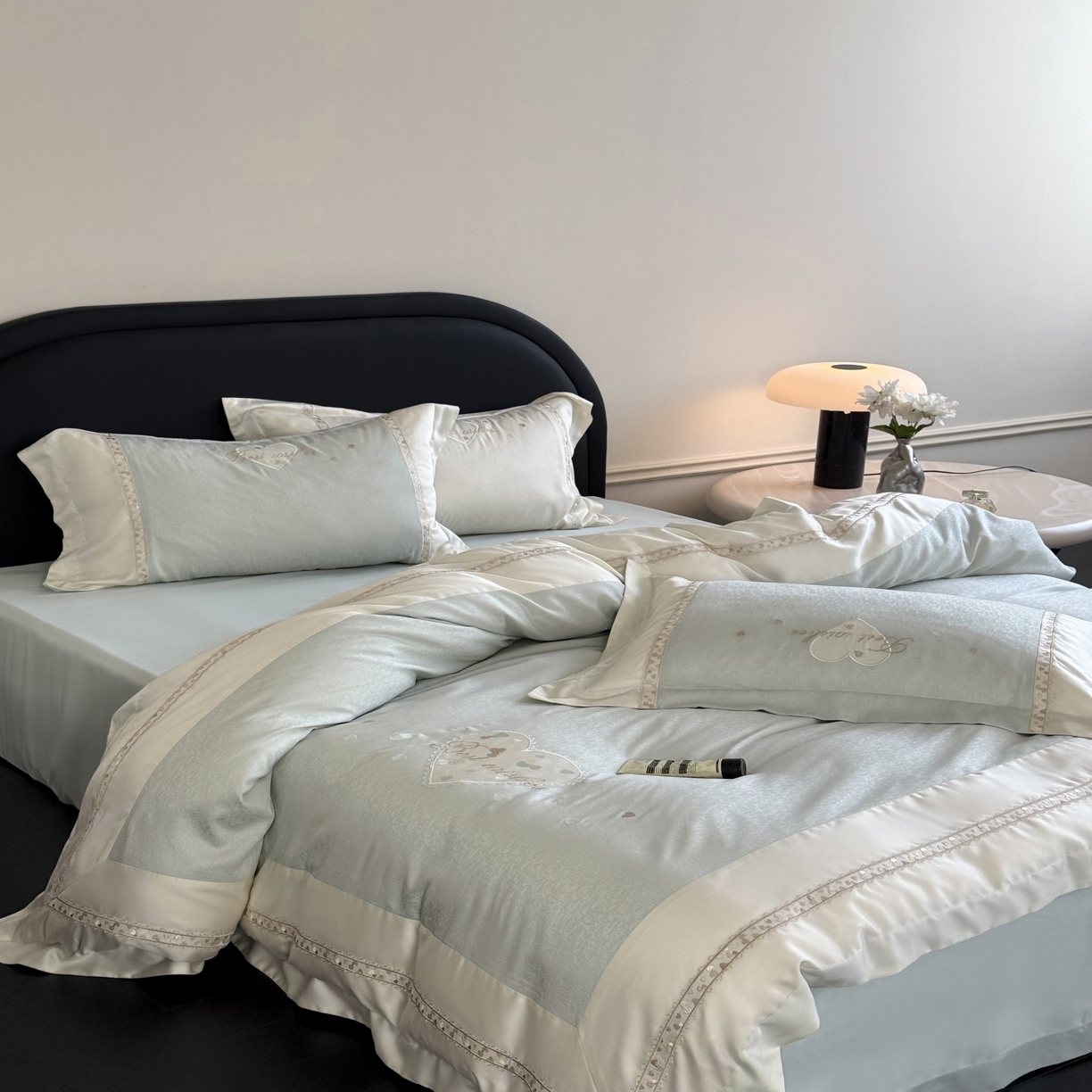 91家纺网 家纺一手货源 找家纺 MIU缪家居 2025新款100支超柔天丝棉四件套-艾琳娜 艾琳娜系列 水漾蓝