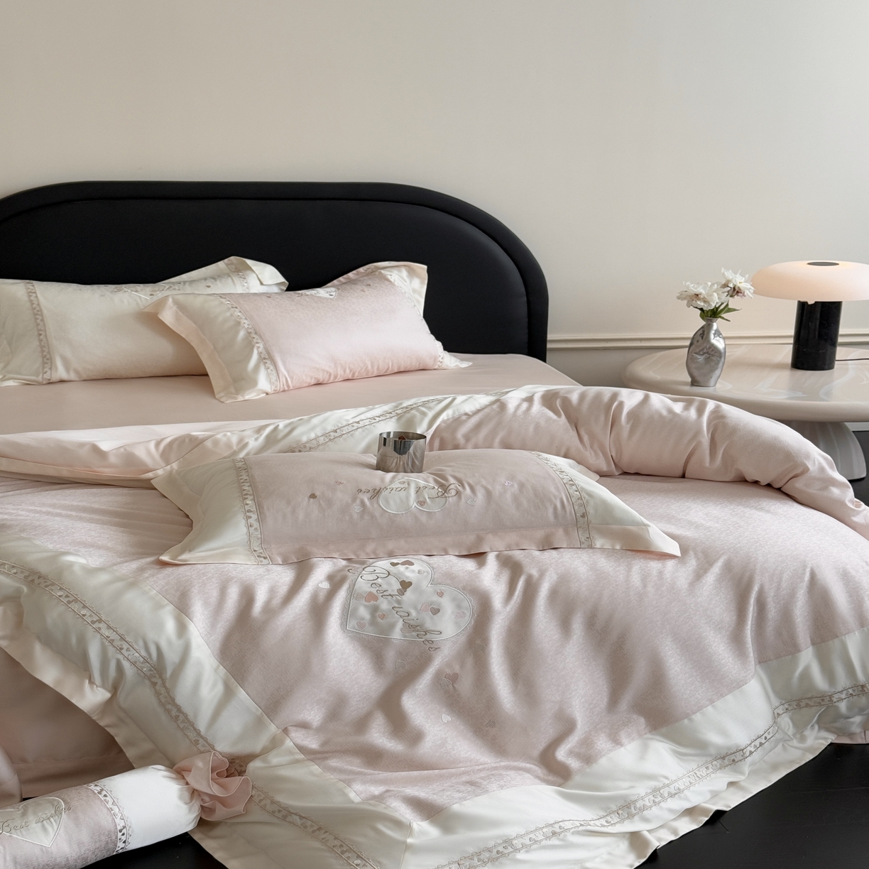 91家纺网 家纺一手货源 找家纺 MIU缪家居 2025新款100支超柔天丝棉四件套-艾琳娜 艾琳娜系列 心动粉