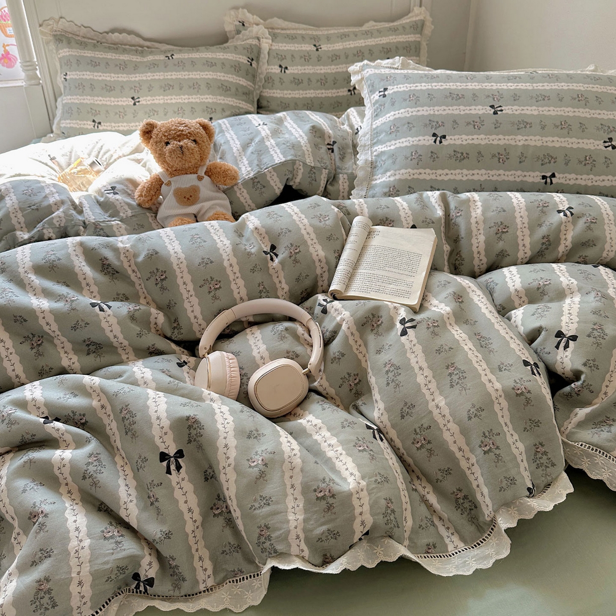 91家纺网 家纺一手货源 找家纺 瑞莱 2025新款全棉纯棉A类有氧双层纱镂空花边四件套 乐风序