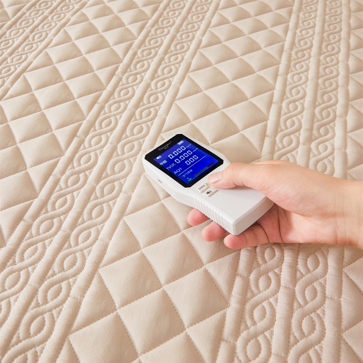 91家纺网 家纺一手货源 找家纺 （总）雯豆家纺 2025新款梵可A类夹棉防水床笠三件套水洗棉磨毛床单保护套