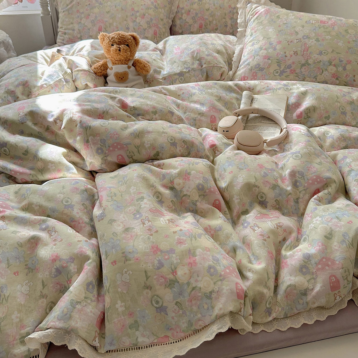 91家纺网 家纺一手货源 找家纺 瑞莱 2025新款全棉纯棉A类有氧双层纱镂空花边四件套 镂空-何枝小兔