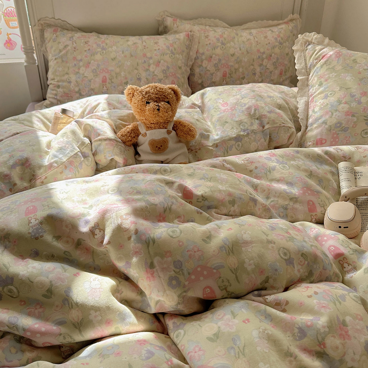 91家纺网 家纺一手货源 找家纺 瑞莱 2025新款全棉纯棉A类有氧双层纱镂空花边四件套 镂空-何枝小兔