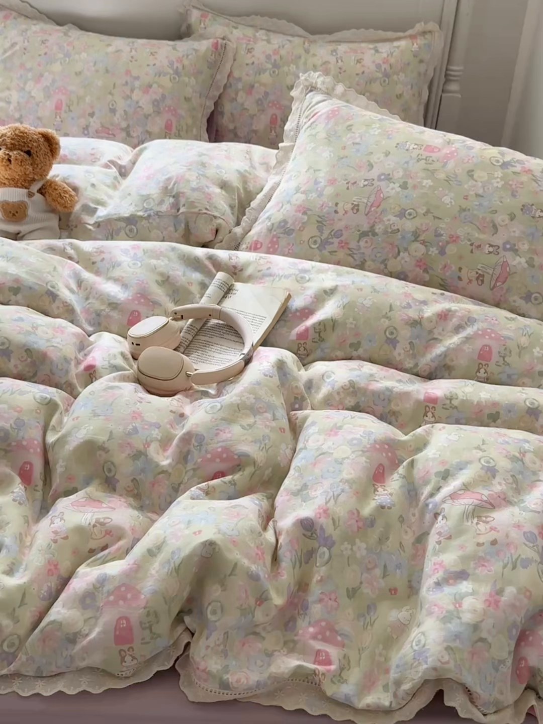 91家纺网 家纺一手货源 找家纺 瑞莱 2025新款全棉纯棉A类有氧双层纱镂空花边四件套 镂空-何枝小兔