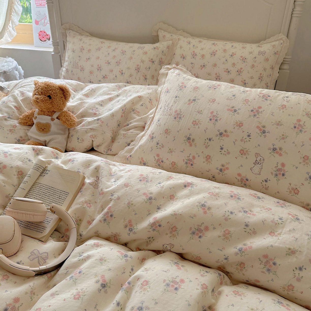 91家纺网 家纺一手货源 找家纺 瑞莱 2025新款全棉纯棉A类有氧双层纱镂空花边四件套 镂空-萝莉兔