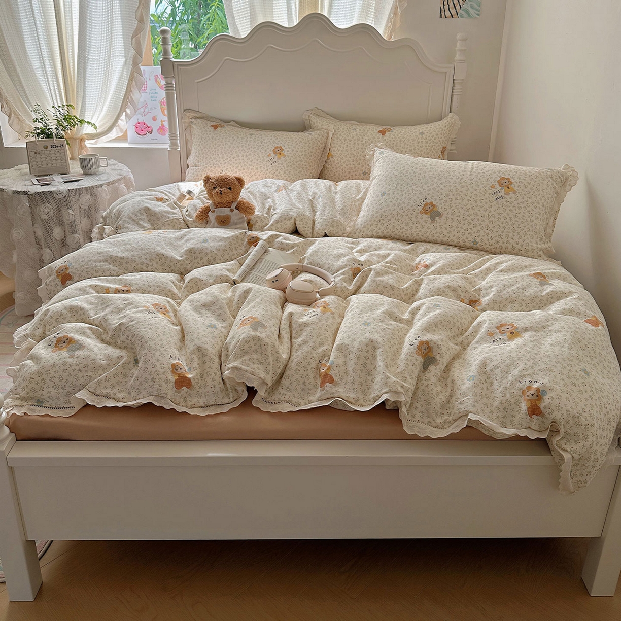 91家纺网 家纺一手货源 找家纺 瑞莱 2025新款全棉纯棉A类有氧双层纱镂空花边四件套 镂空-萌萌狮