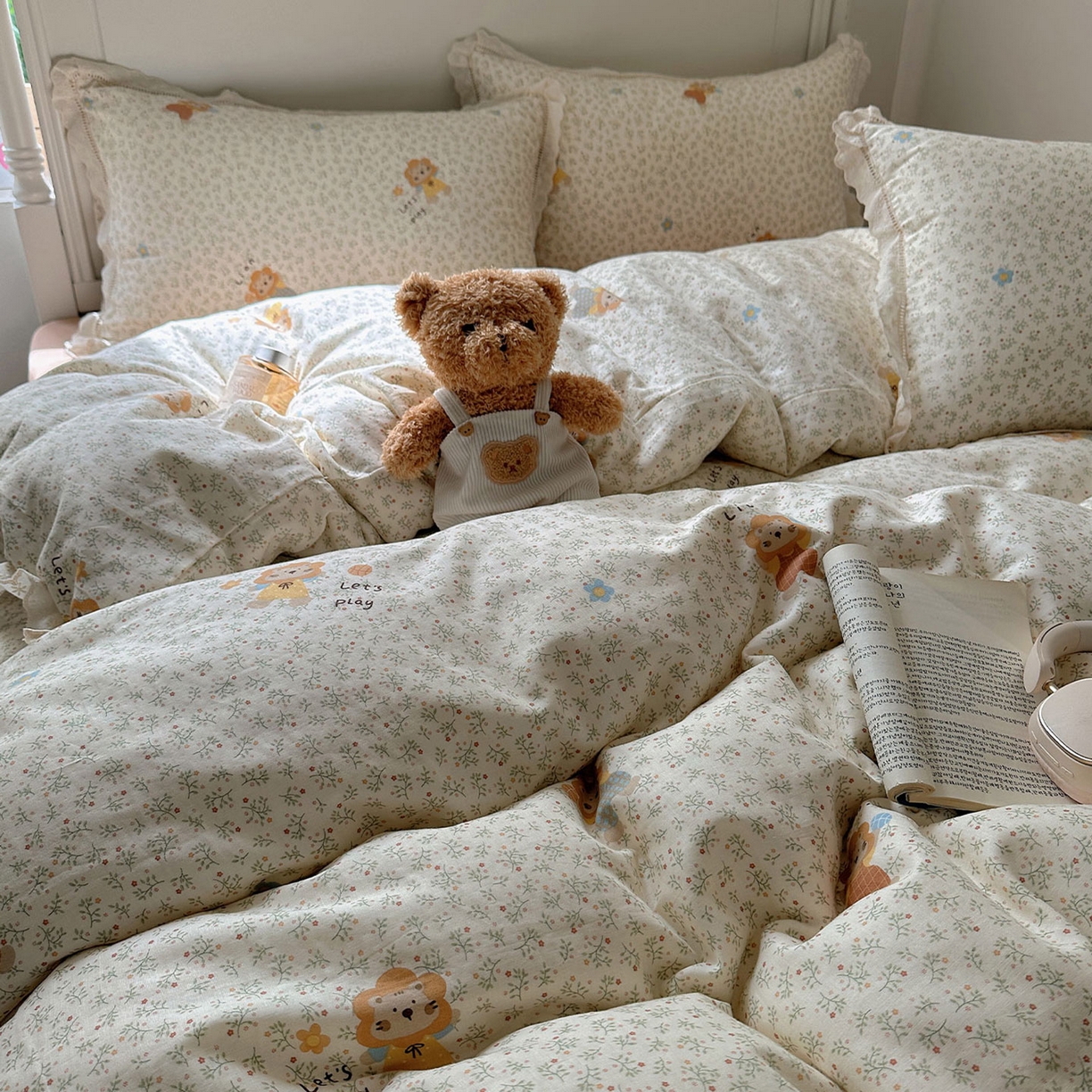 91家纺网 家纺一手货源 找家纺 瑞莱 2025新款全棉纯棉A类有氧双层纱镂空花边四件套 镂空-萌萌狮