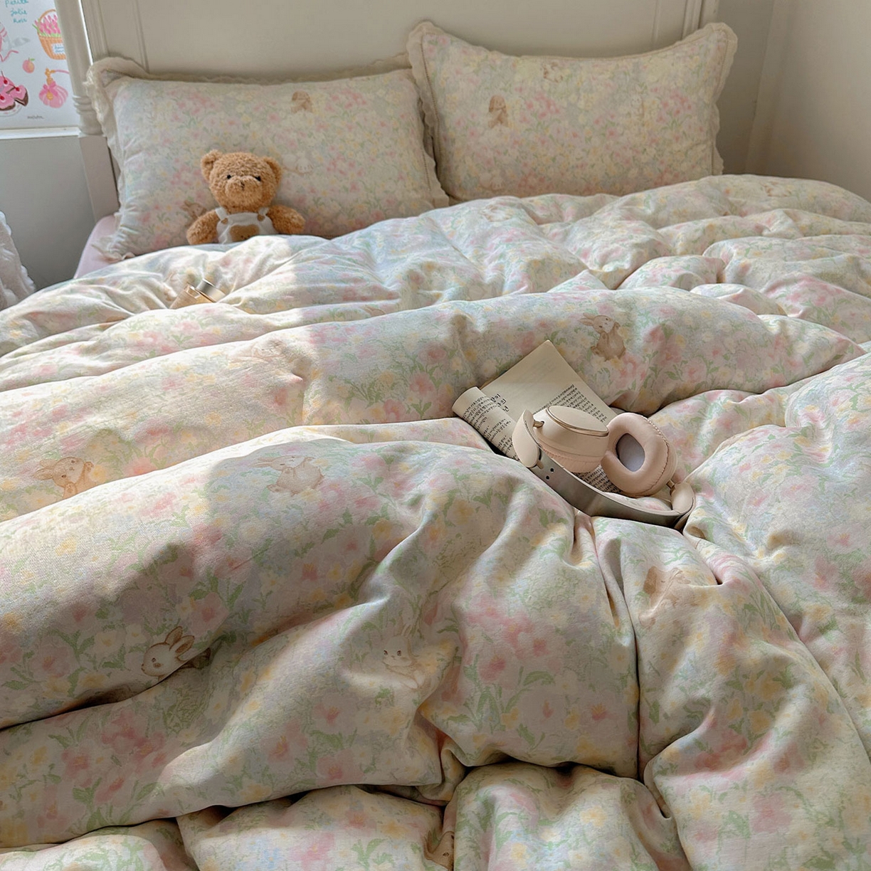 91家纺网 家纺一手货源 找家纺 瑞莱 2025新款全棉纯棉A类有氧双层纱镂空花边四件套 镂空-梦幻花园兔