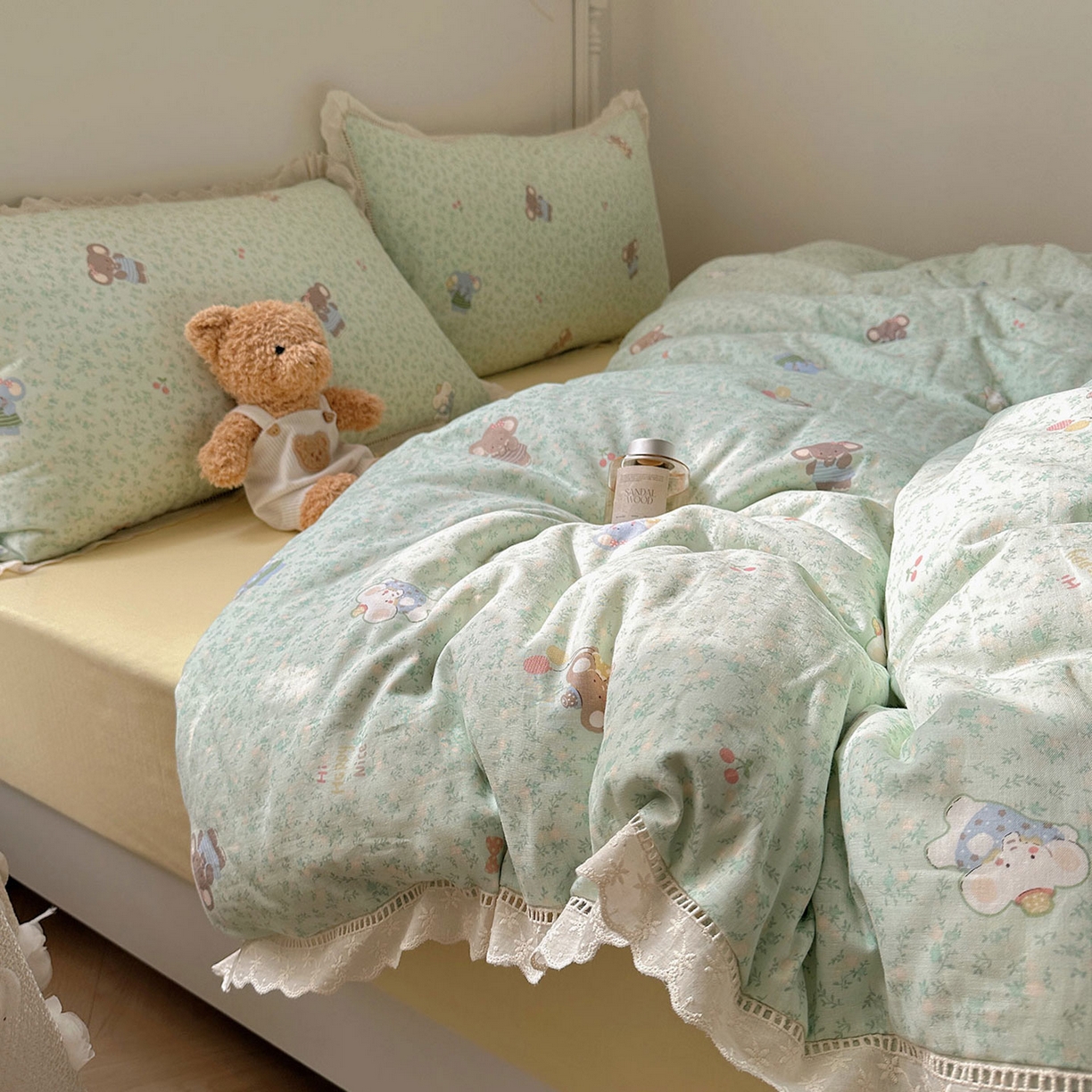 91家纺网 家纺一手货源 找家纺 瑞莱 2025新款全棉纯棉A类有氧双层纱镂空花边四件套 镂空-少女象