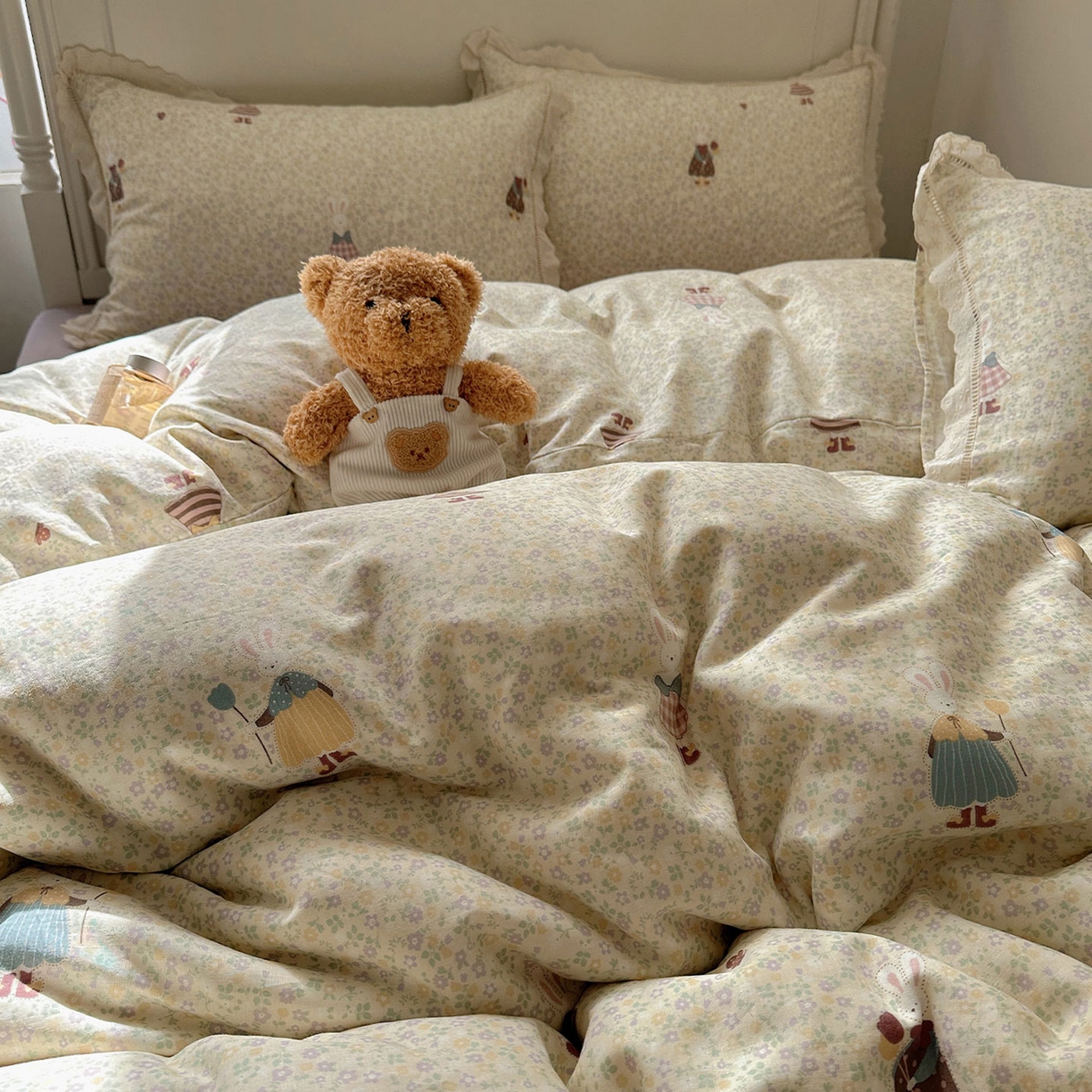 91家纺网 家纺一手货源 找家纺 瑞莱 2025新款全棉纯棉A类有氧双层纱镂空花边四件套 镂空-原宿小兔