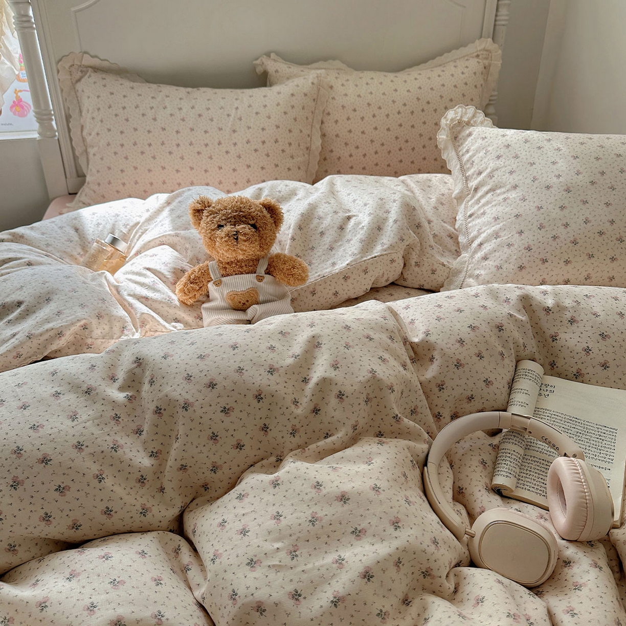 91家纺网 家纺一手货源 找家纺 瑞莱 2025新款全棉纯棉A类有氧双层纱镂空花边四件套 杏绘