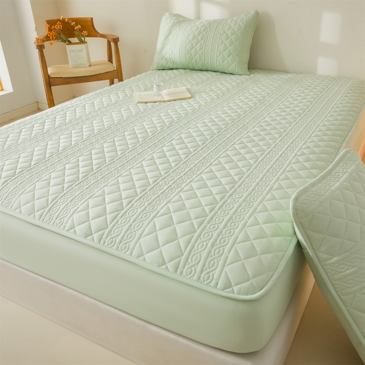 91家纺网 家纺一手货源 找家纺 雯豆家纺 2025新款梵可A类夹棉防水床笠三件套水洗棉磨毛床单保护套 梵可-清雅绿